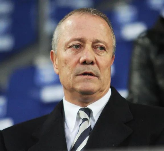 Fonctionnaires en colère contre Lacombe