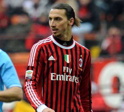 Ibra prend trois matches