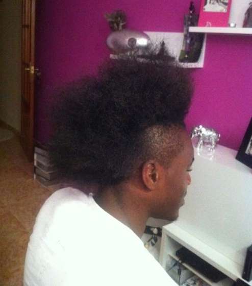 Photo: l&rsquo;étrange coupe de Bifouma