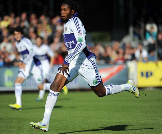 Mbokani assassine le Standard
