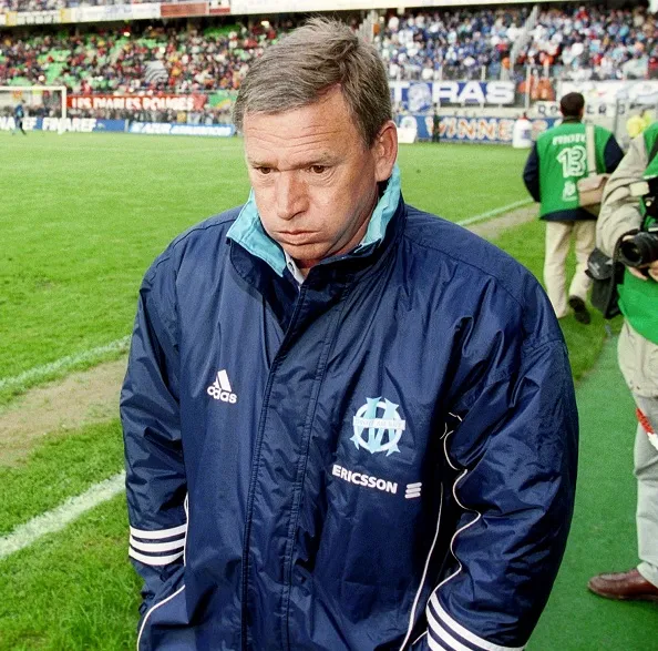 Clemente se fout de la manière