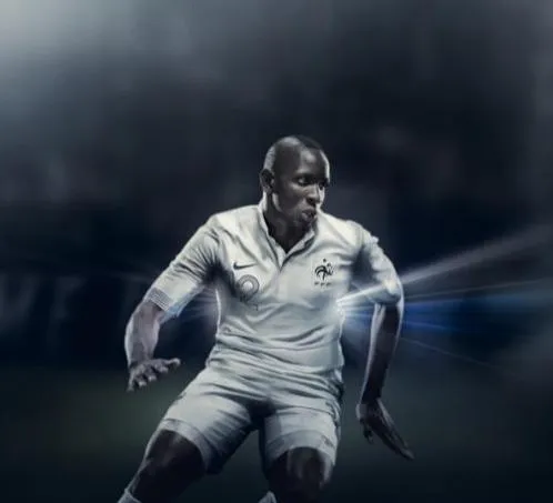 Photo : le nouveau maillot des Bleus