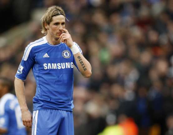 Il offre une séance d’entraînement à Torres