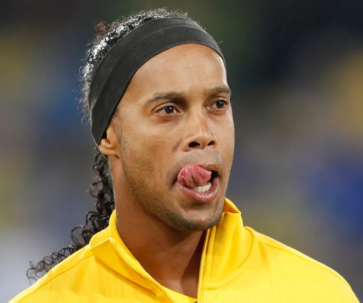 Ronaldinho et les meufs