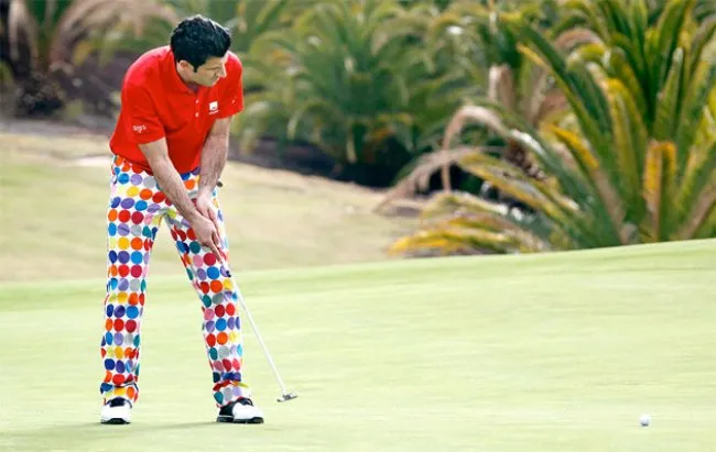 Photo : Luis Figo fait du golf
