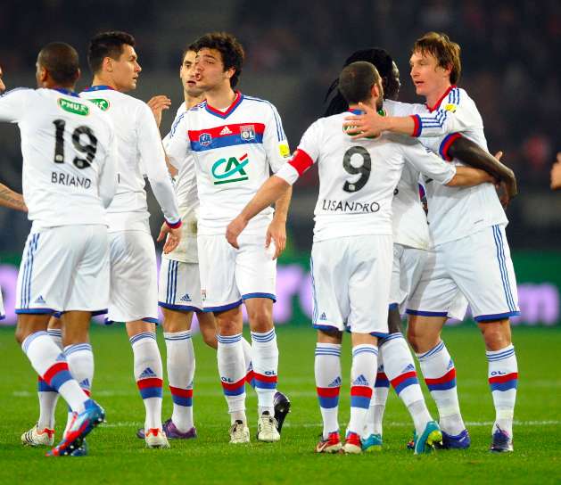 Lyon fait tomber Ancelotti