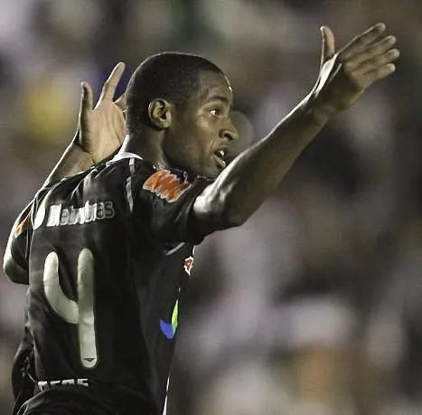 Dede à Manchester ?