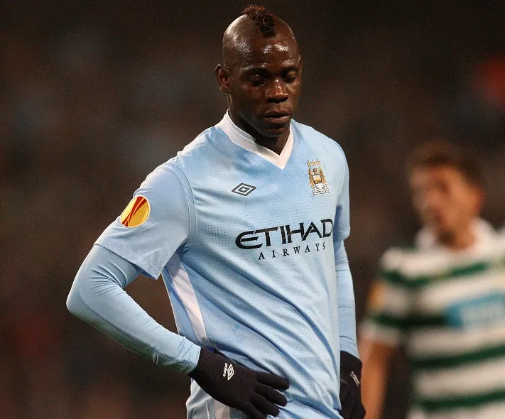 Balotelli se paye l’escort-girl de Rooney