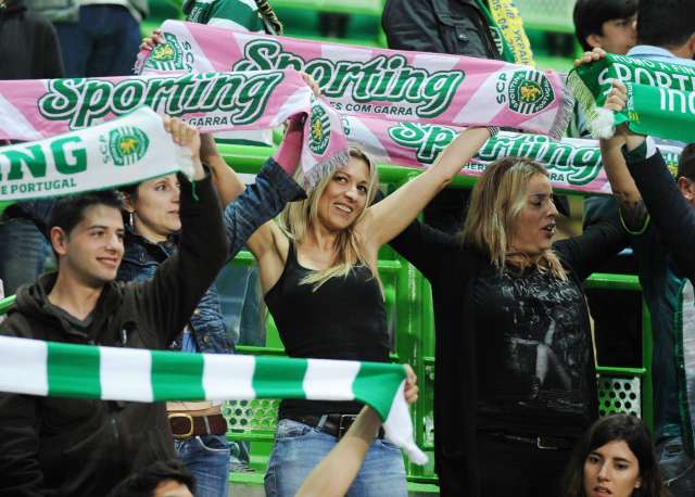 Le Sporting ouvre la voie du titre à Porto