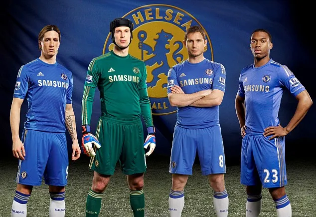 Photo : le maillot domicile de Chelsea 2013