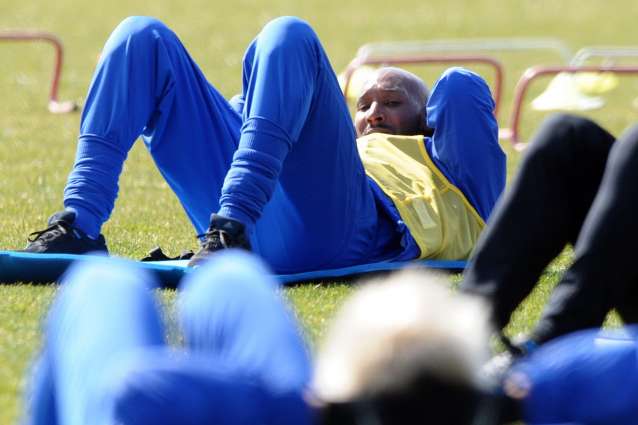 Anelka répond aux critiques