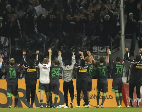 Le derby au-delà des frontières