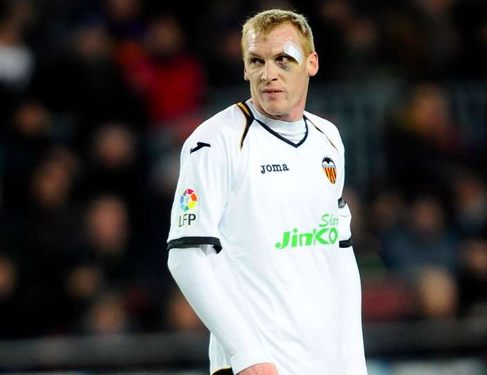 Jérémy Mathieu, à gauche, à gauche, à gauche