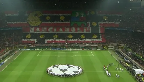 Photo : la chorégraphie « Pac-Man » des Milanais