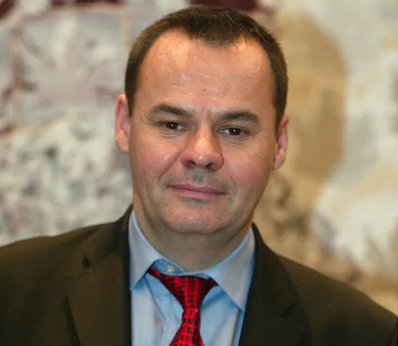 Derrien: « Tirer le maillot n’est pas autorisé, c’est faute »