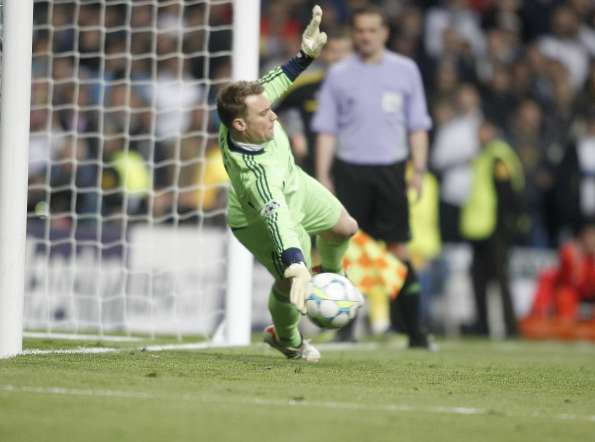 Neuer enrichit Schalke