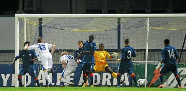 L’Islande accroche les Bleuets