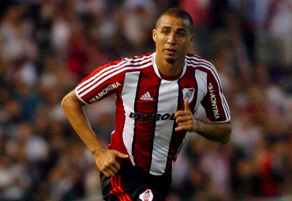 Trezeguet montre la voie