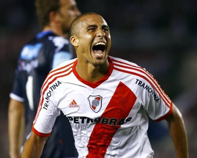 Trézeguet : “Finir à River”