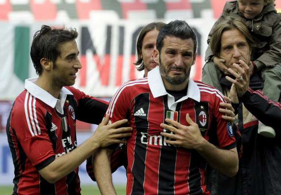 Photo : Zambrotta pleure