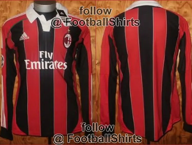 Photo : le maillot du Milan AC 2013