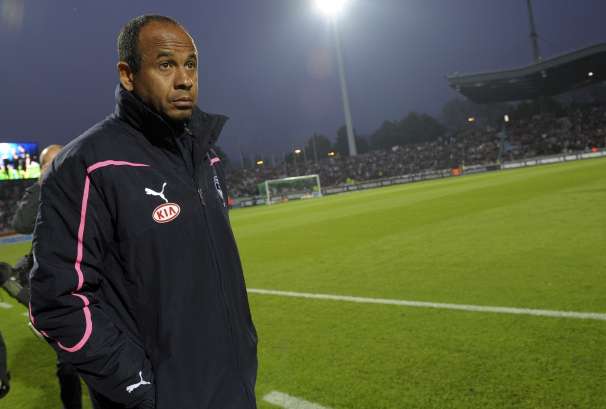 Tigana officiellement licencié