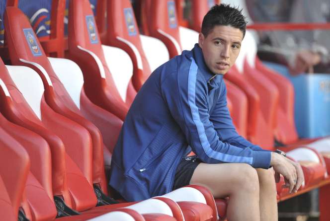 Samir Nasri se replace