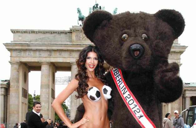 Photo : Supportrice allemande