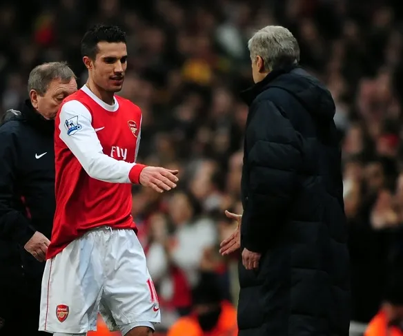 Wenger balaye la rumeur Van Persie