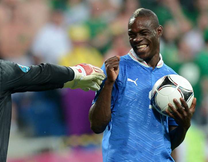 Mancini soutient Balotelli