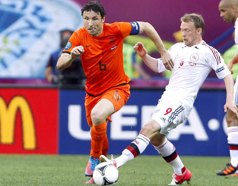 Retraite internationale pour Van Bommel