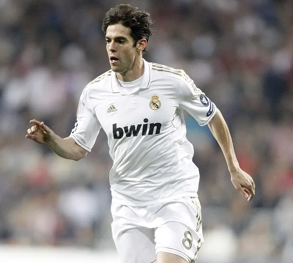 Le Guangzhou sur Kaká