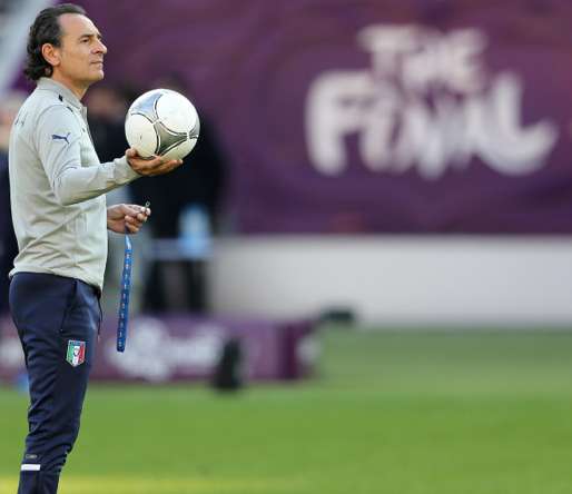 Prandelli reste à la tête de l&rsquo;Italie