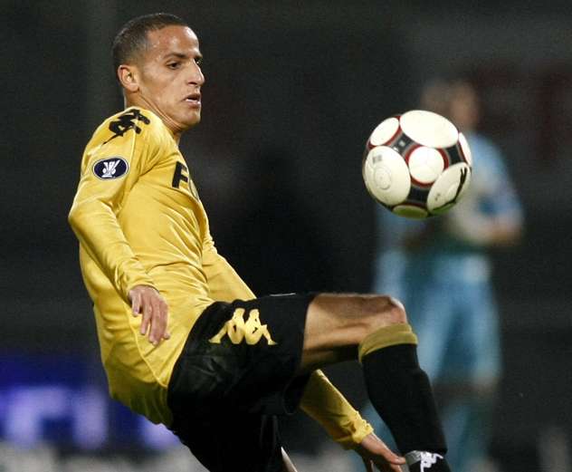 El Ahmadi signe à Aston Villa