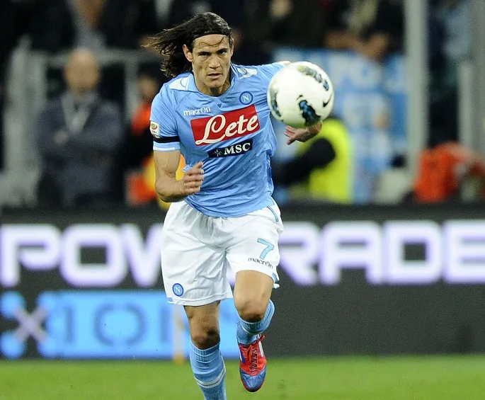 Cavani n&rsquo;exclut rien