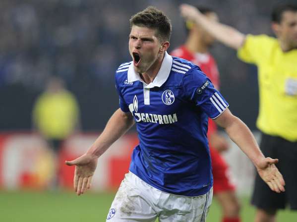 Huntelaar plaît en Angleterre
