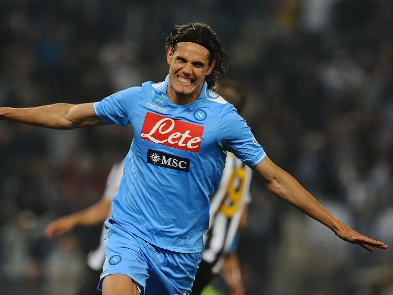 Chelsea se positionne pour Cavani