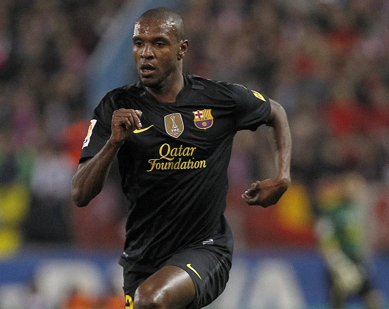Abidal vient saluer ses coéquipiers