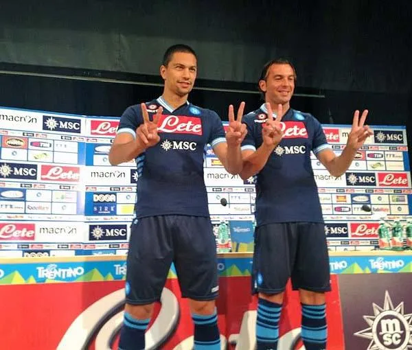 Photo : Le second maillot du Napoli