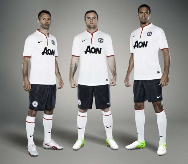 Photo : Le maillot extérieur de Manchester United