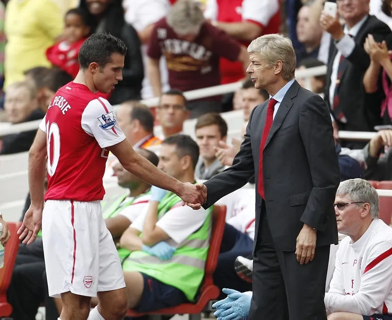 Wenger est fataliste pour Van Persie