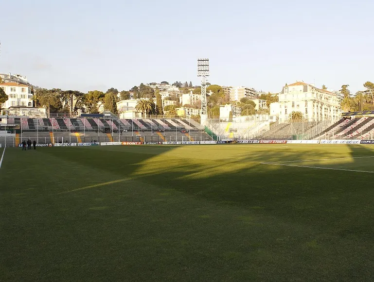 L&rsquo;OGC Nice tient le nom de son stade