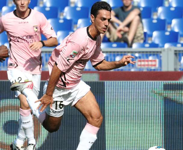 Zahavi blessé au genou