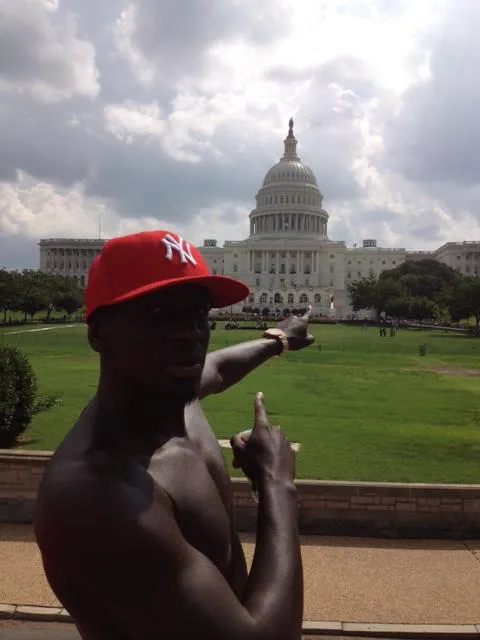 Photo: Sakho en mode touriste
