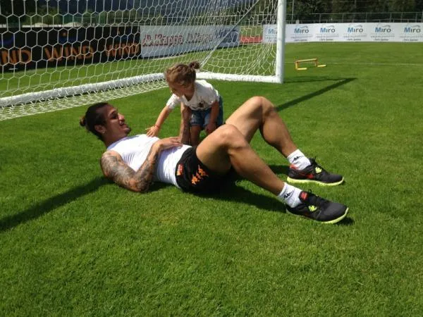 Photo : l&rsquo;entraînement familial d&rsquo;Osvaldo