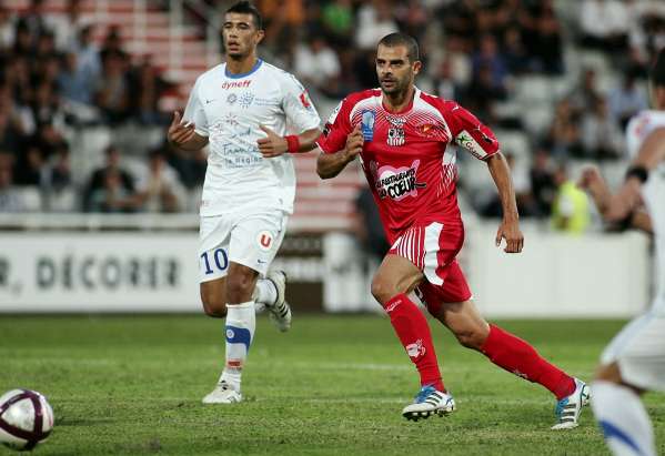 Ilan signe à Bastia