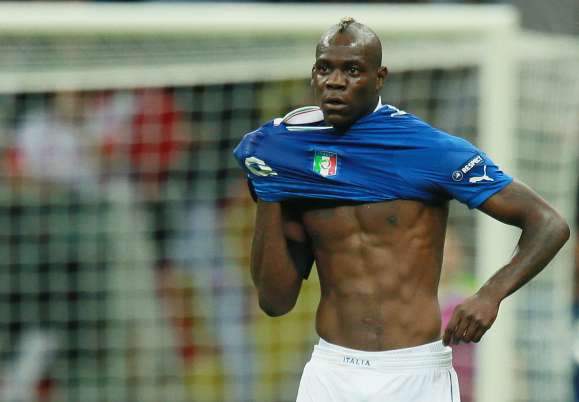 City refuse une offre du PSG pour Balotelli