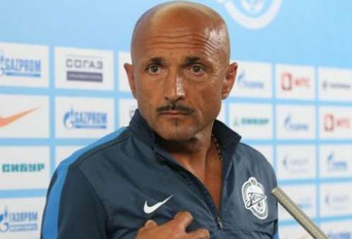Photo : La moustache de Spalletti