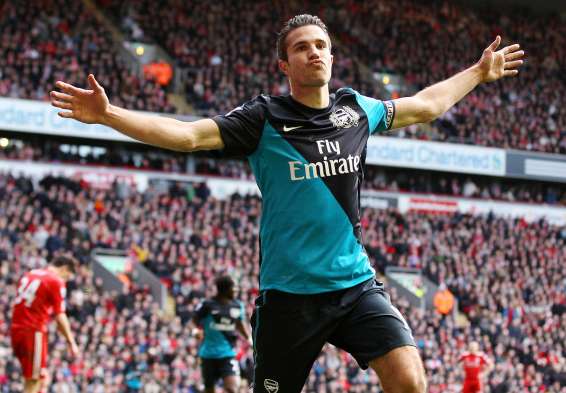 Wenger compte garder Van Persie
