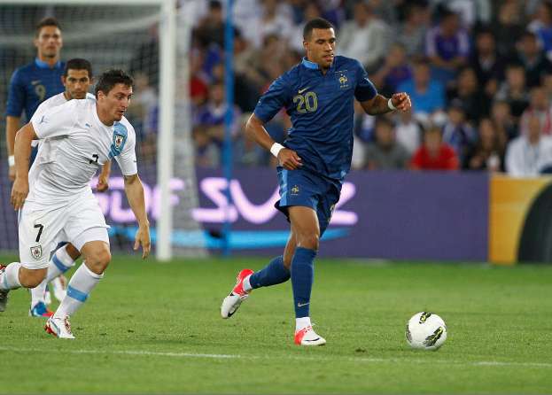 Capoue envoie un message